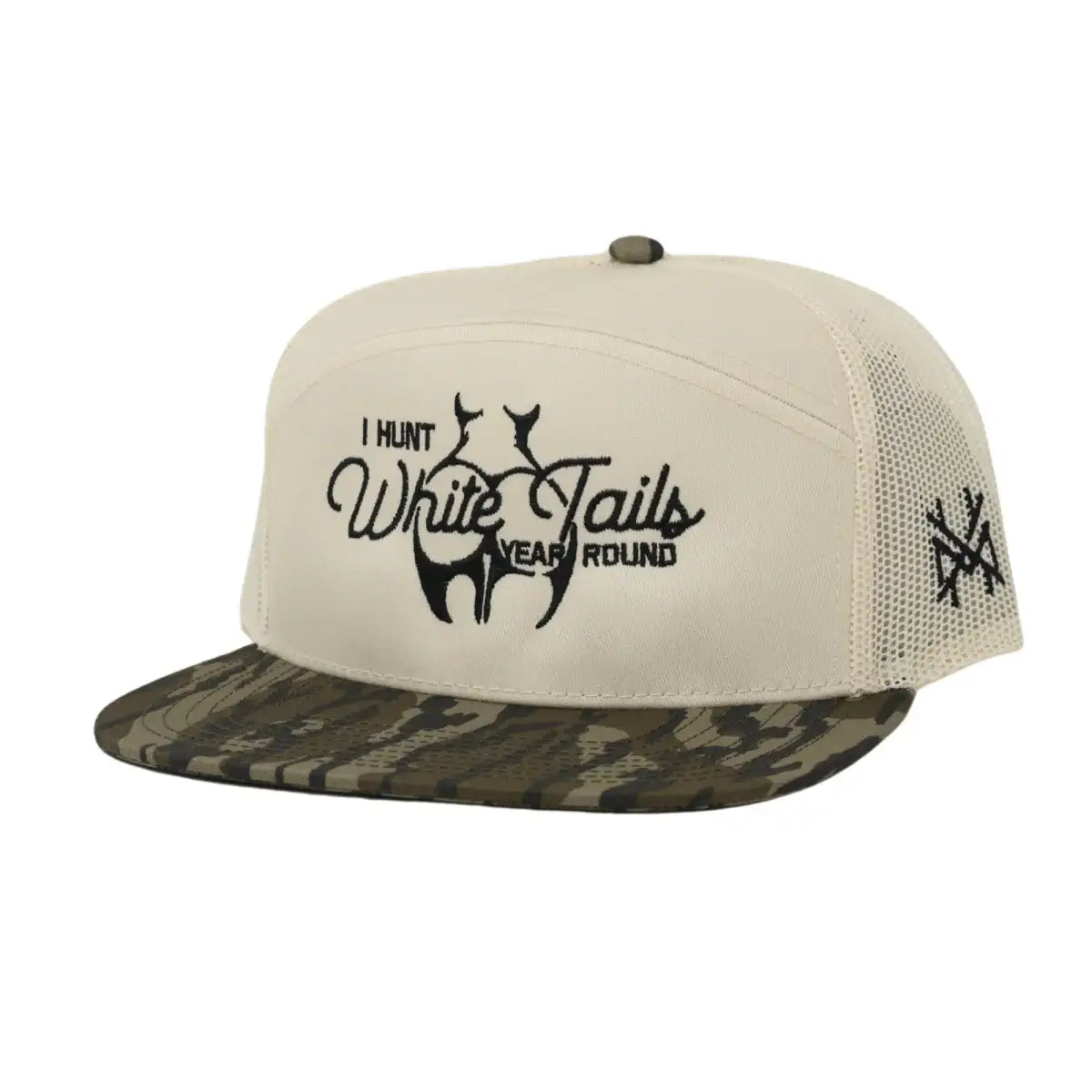 I Hunt White Tails Year Round - The Mad Hatter Company